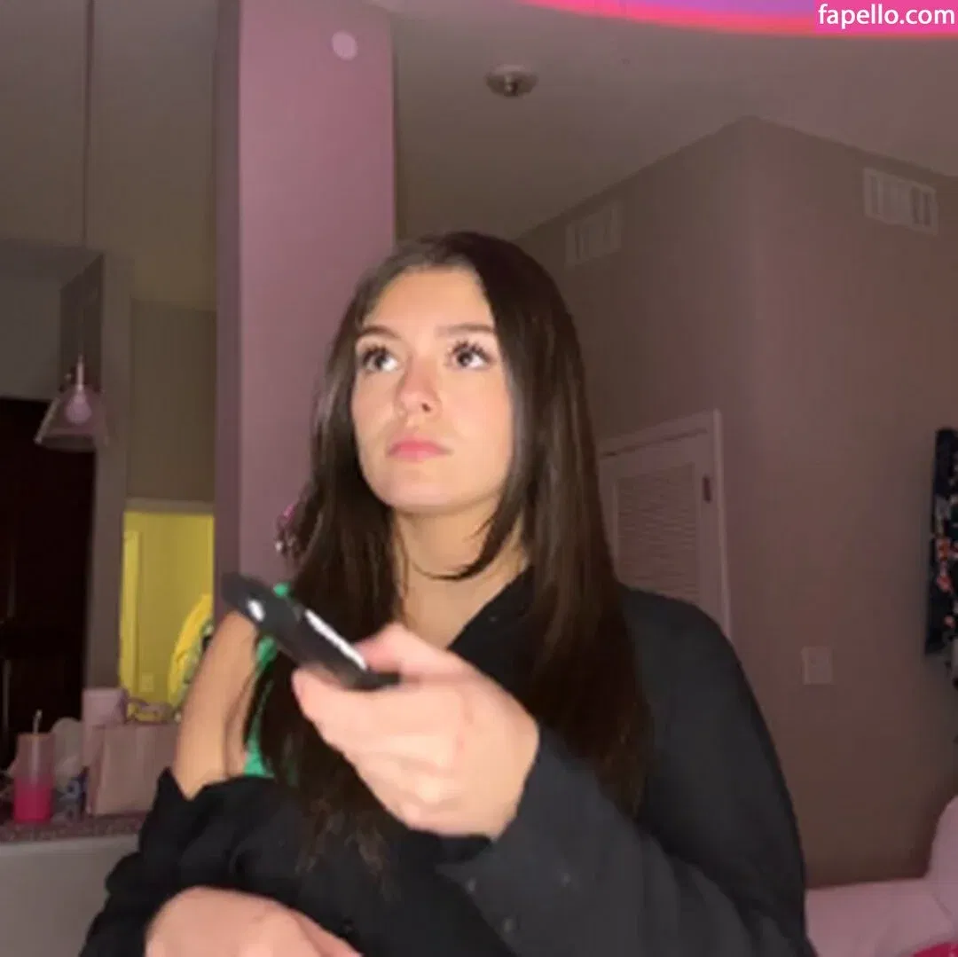 Bria ASMR Onlyfans Photo Gallery 