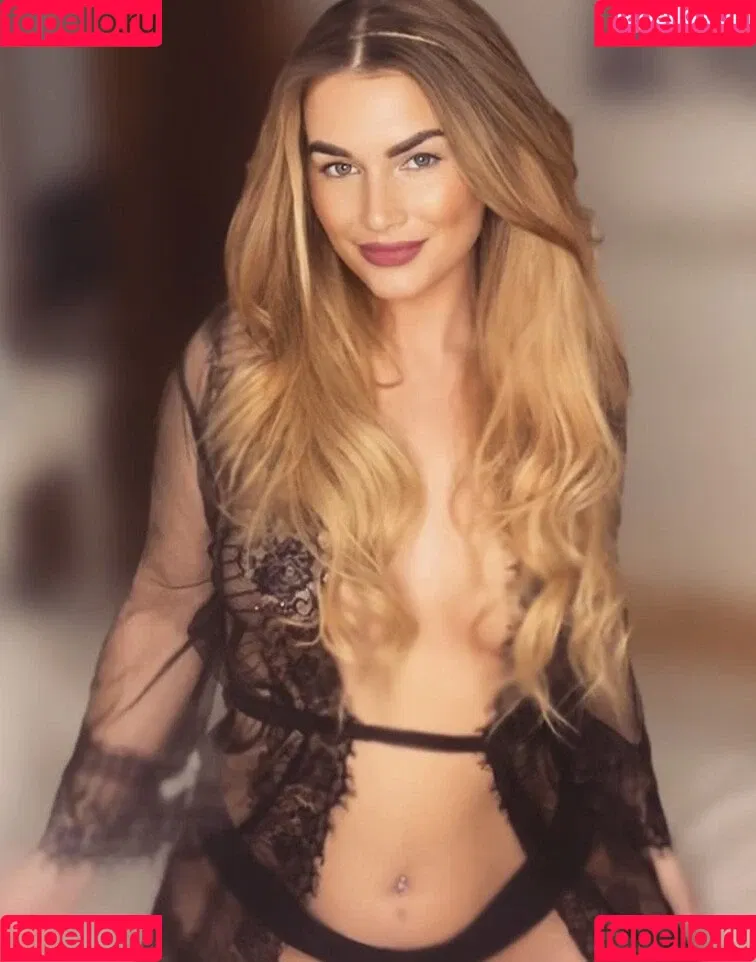 Taraxes / Bea69_98 Onlyfans Photo Gallery 