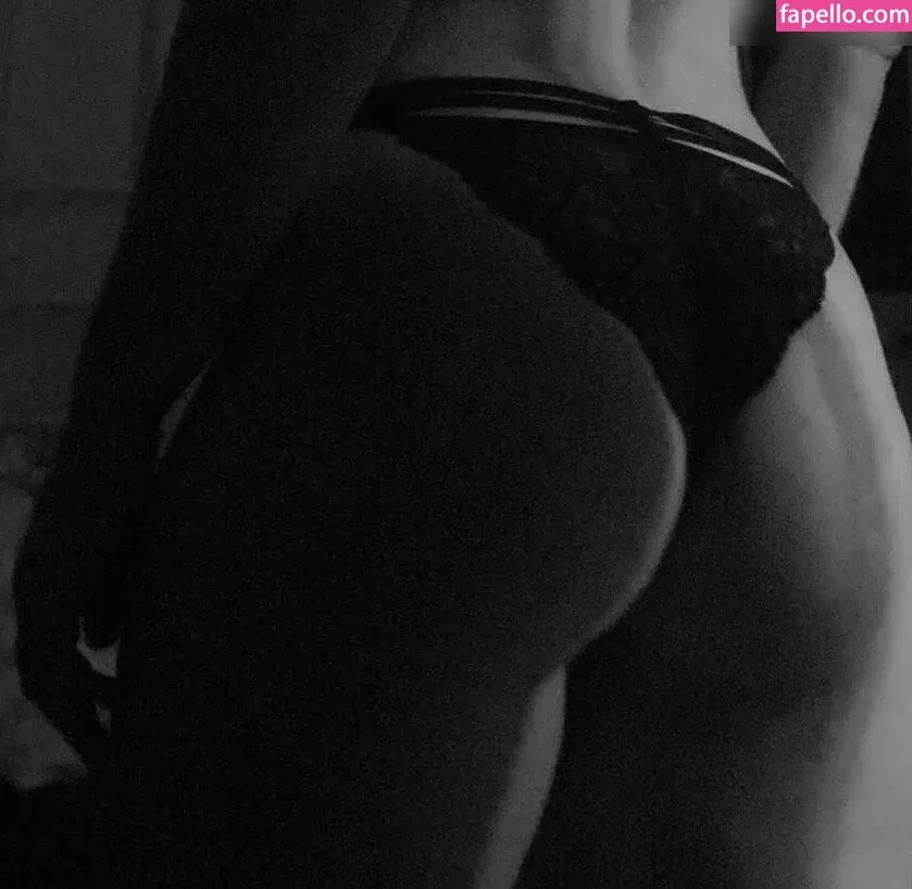 Taraxes / Bea69_98 Onlyfans Photo Gallery 