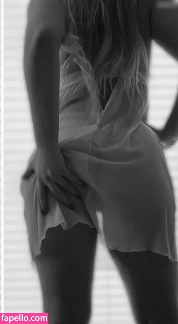 Taraxes / Bea69_98 Onlyfans Photo Gallery 