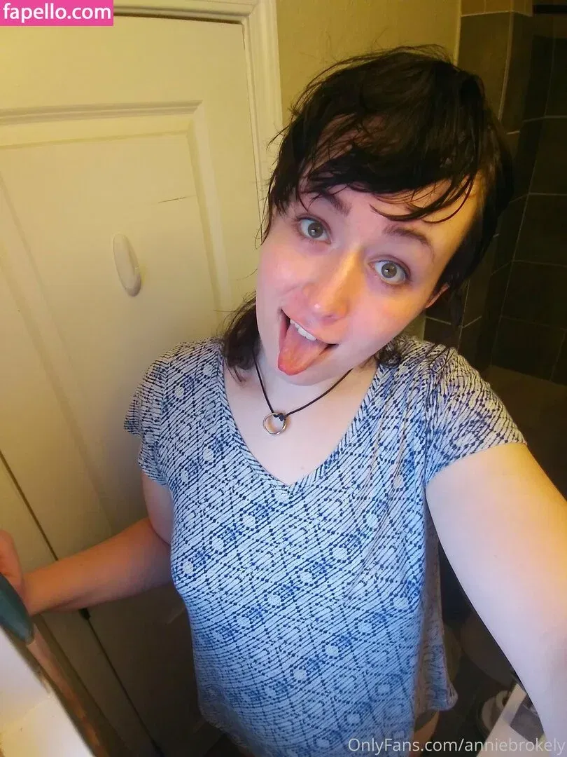 anniebrokely Onlyfans Photo Gallery 