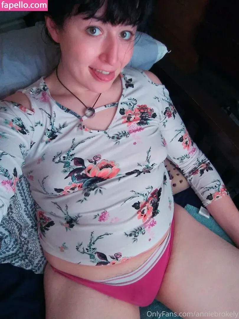 anniebrokely Onlyfans Photo Gallery 