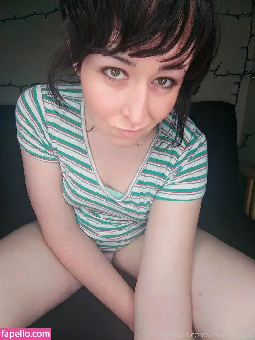 anniebrokely Onlyfans Photo Gallery 