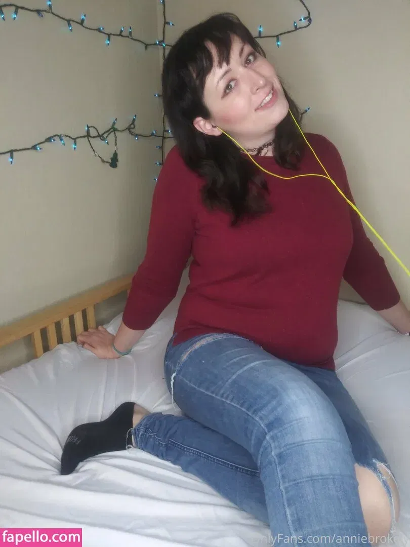 anniebrokely Onlyfans Photo Gallery 