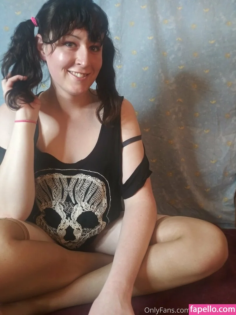 anniebrokely Onlyfans Photo Gallery 