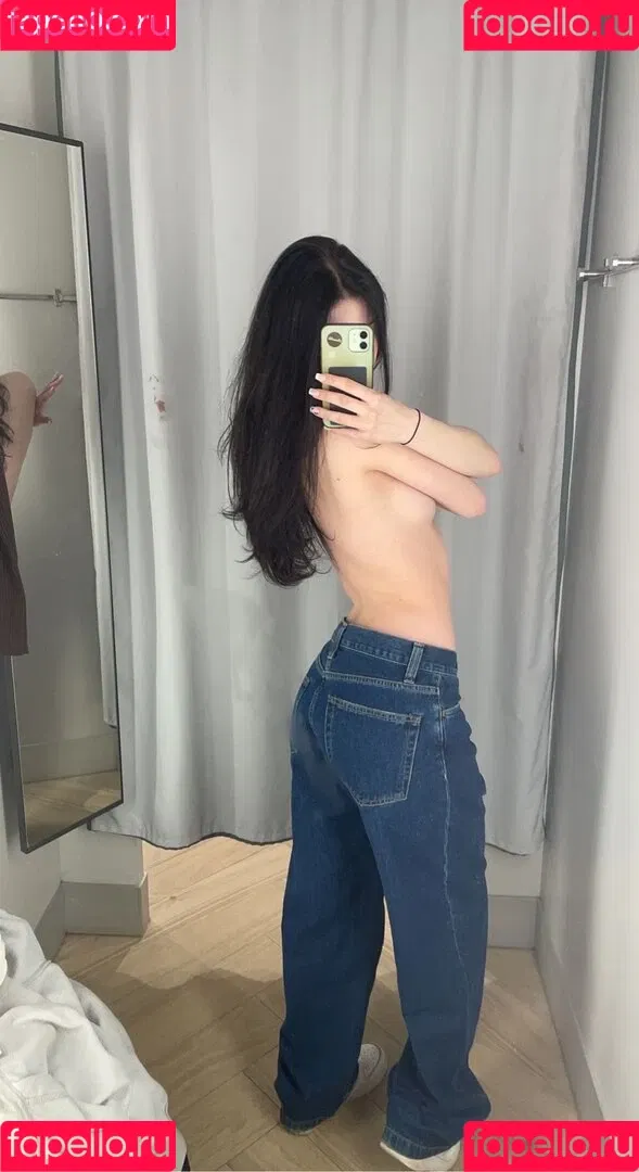 Elli Pessa Onlyfans Photo Gallery 
