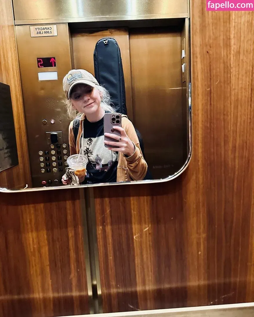 Kahina Onlyfans Photo Gallery 