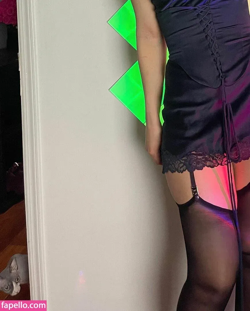 Arabellakat Onlyfans Photo Gallery 