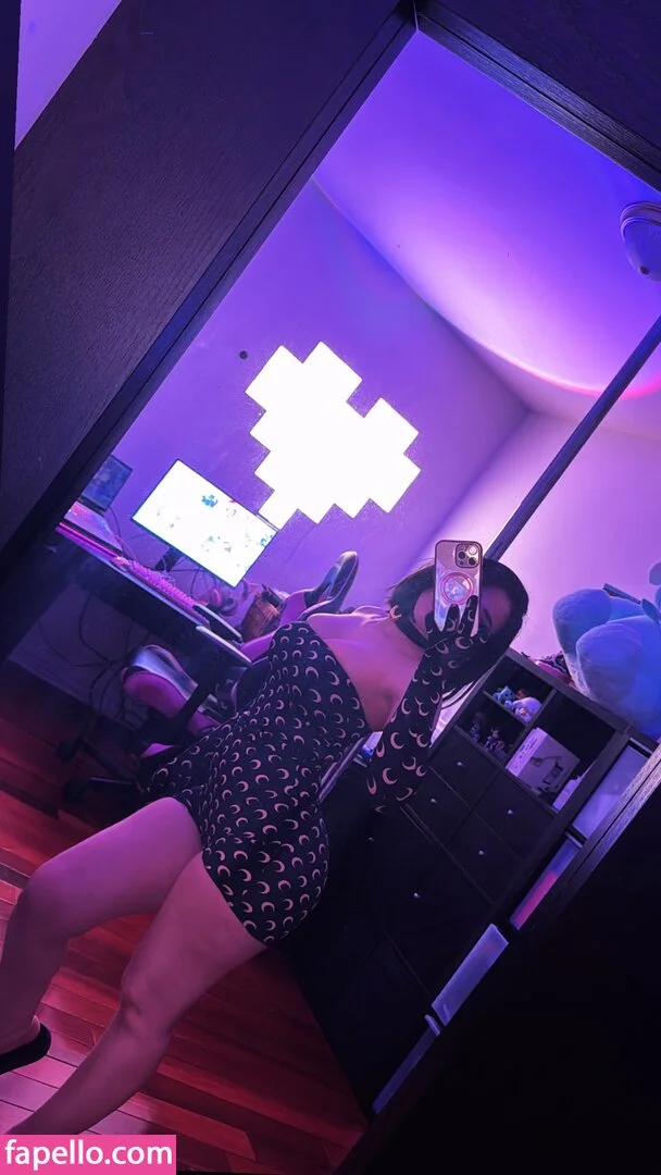 Arabellakat Onlyfans Photo Gallery 