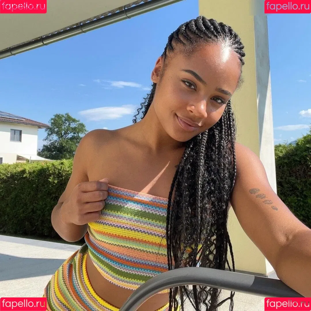 Flora Farrell Onlyfans Photo Gallery 