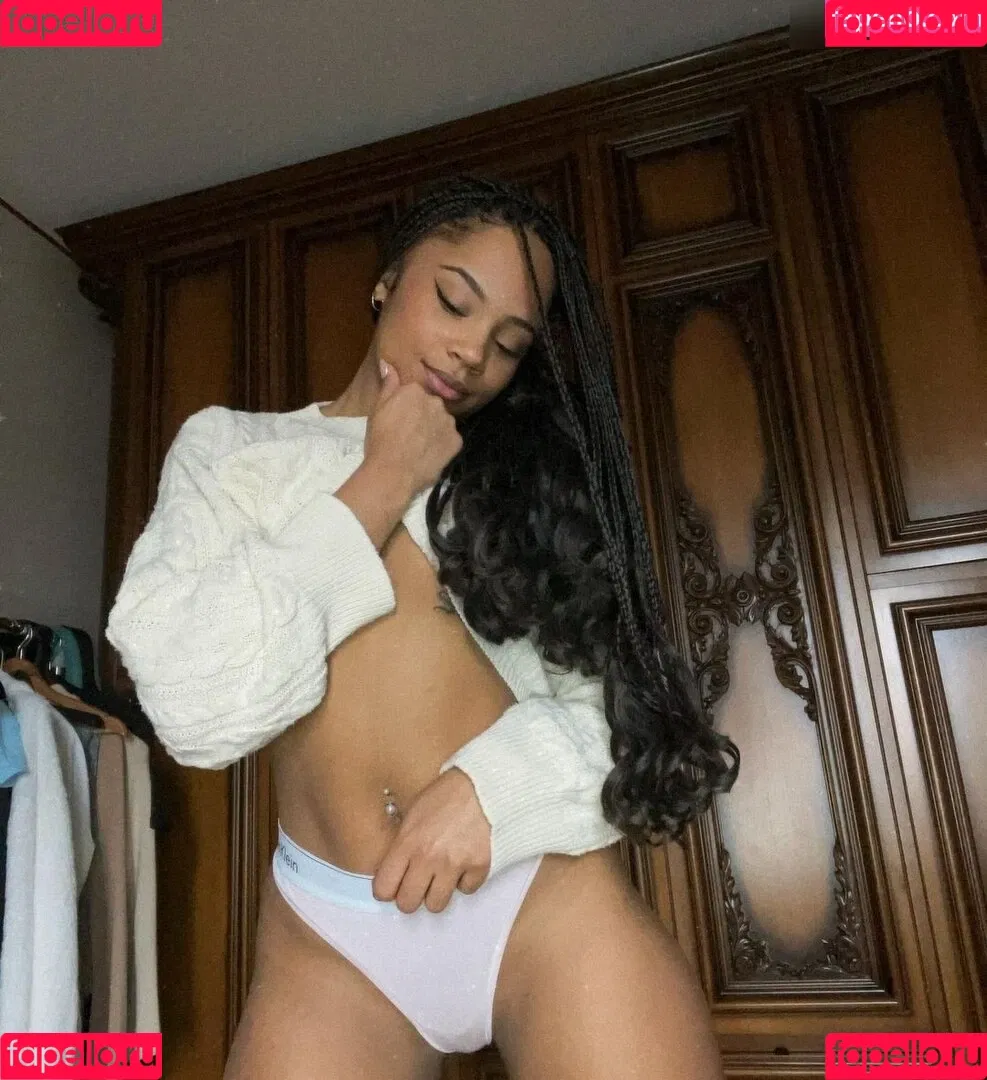 Flora Farrell Onlyfans Photo Gallery 