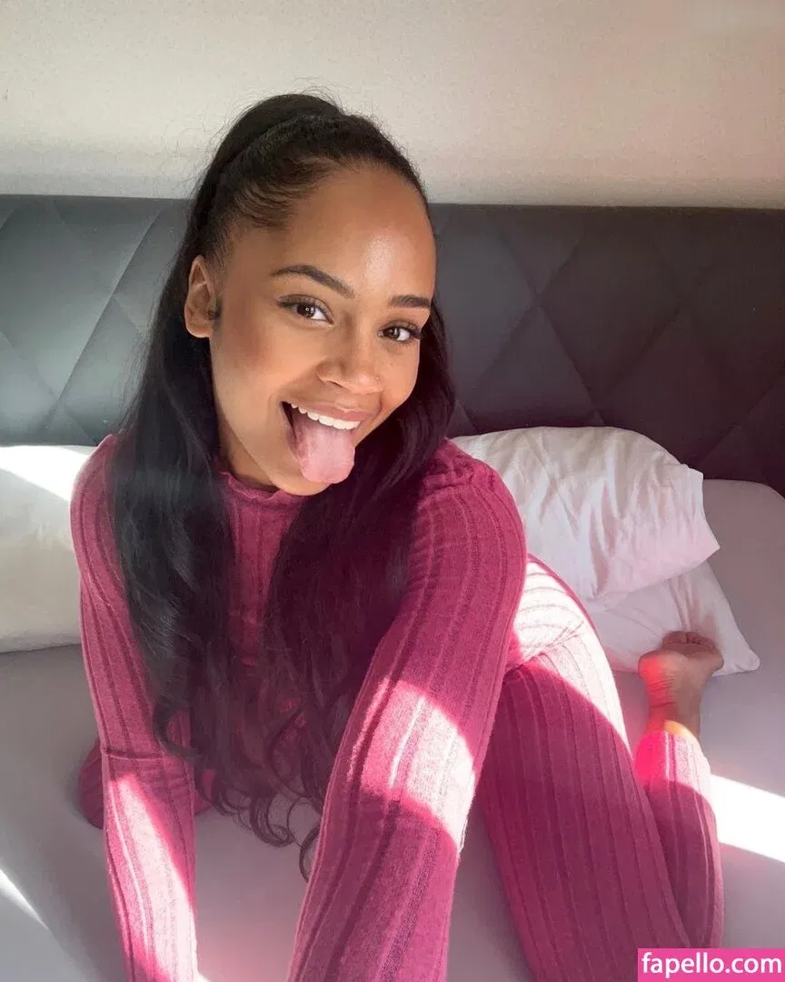 Flora Farrell Onlyfans Photo Gallery 