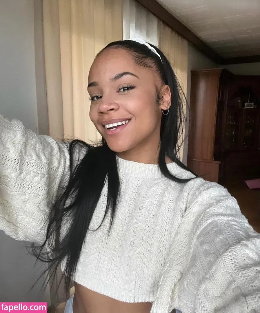 Flora Farrell Onlyfans Photo Gallery 