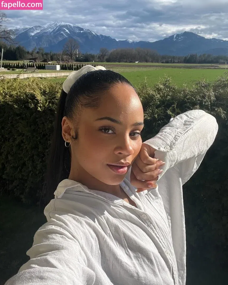 Flora Farrell Onlyfans Photo Gallery 