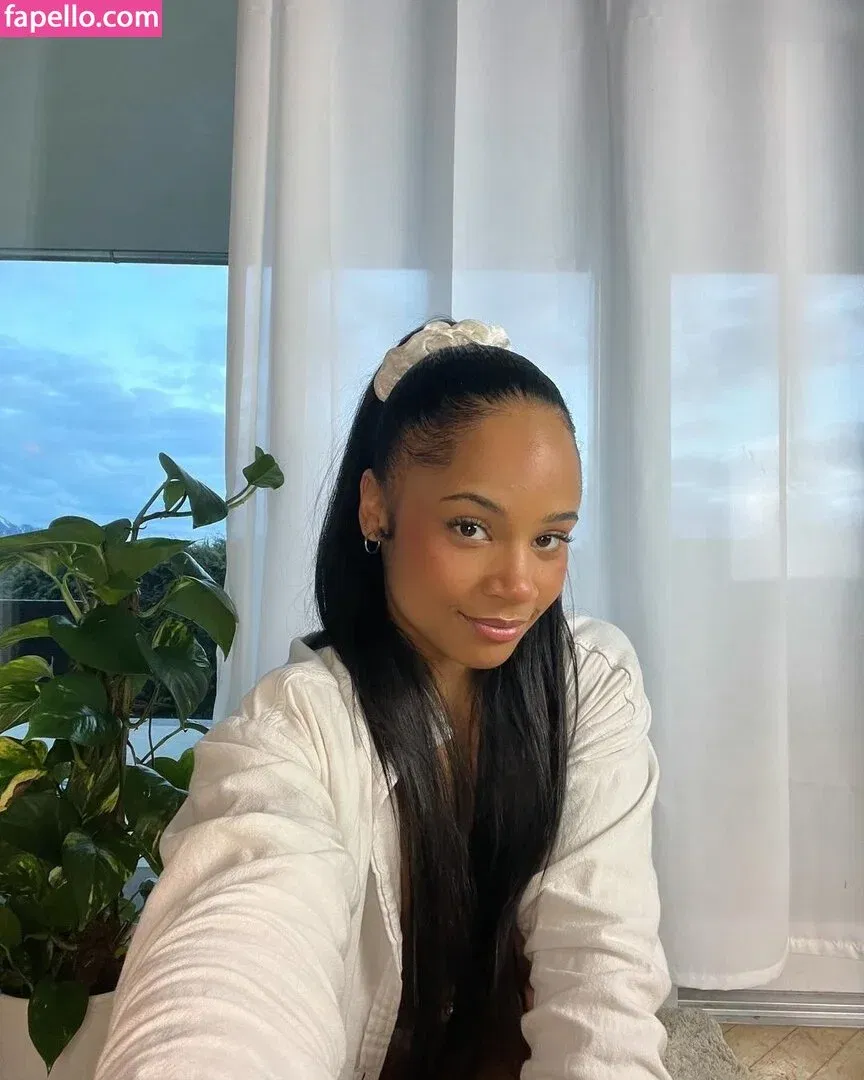 Flora Farrell Onlyfans Photo Gallery 