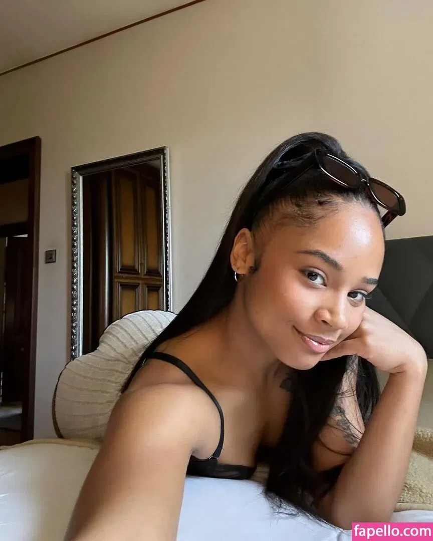 Flora Farrell Onlyfans Photo Gallery 