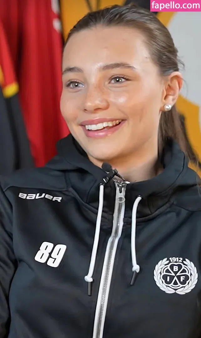 Stella Lindell Onlyfans Photo Gallery 