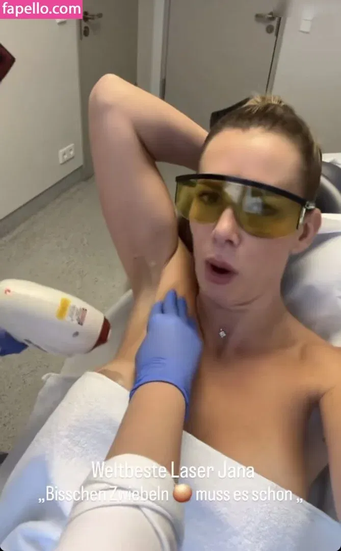 Alina Schulte im Hoff Onlyfans Photo Gallery 