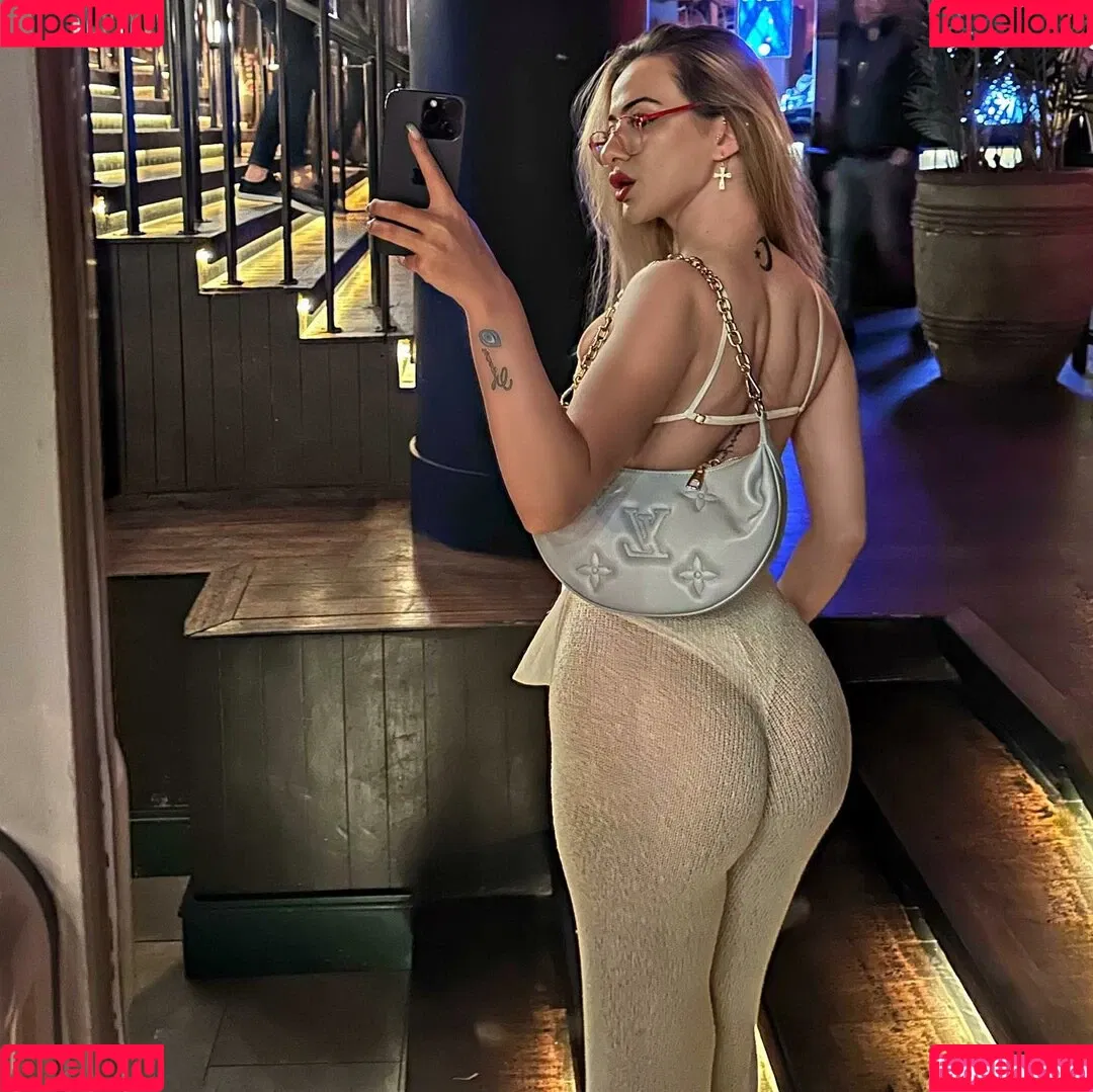oznrgvn Onlyfans Photo Gallery 