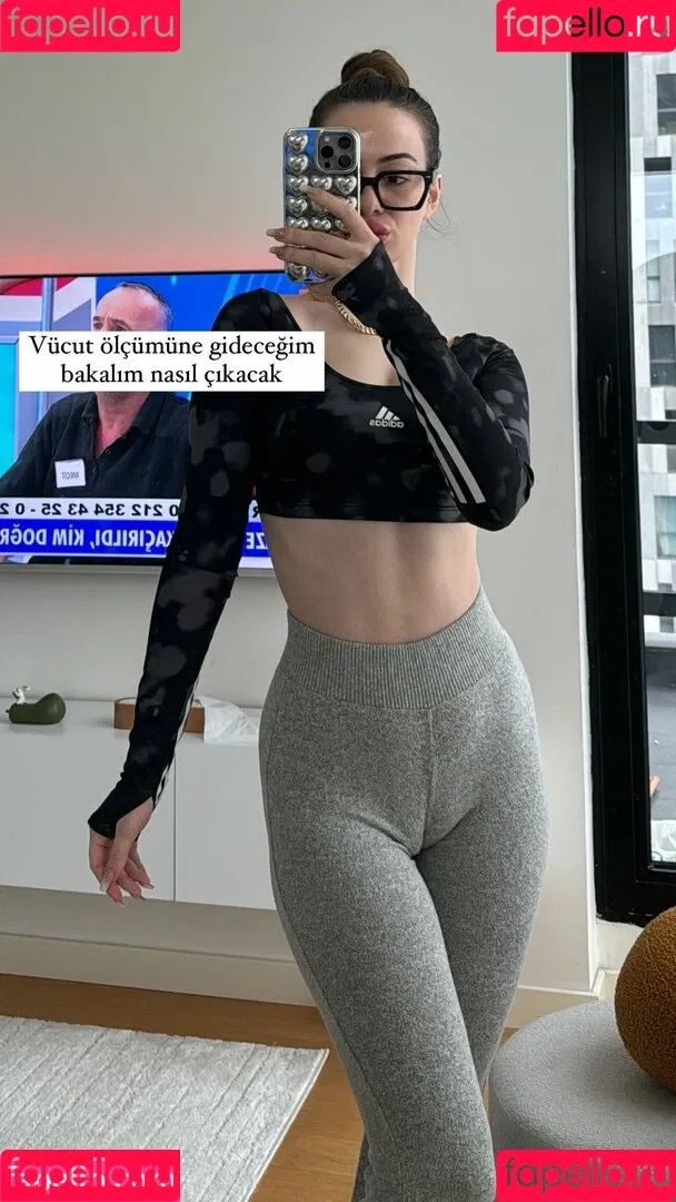 oznrgvn Onlyfans Photo Gallery 