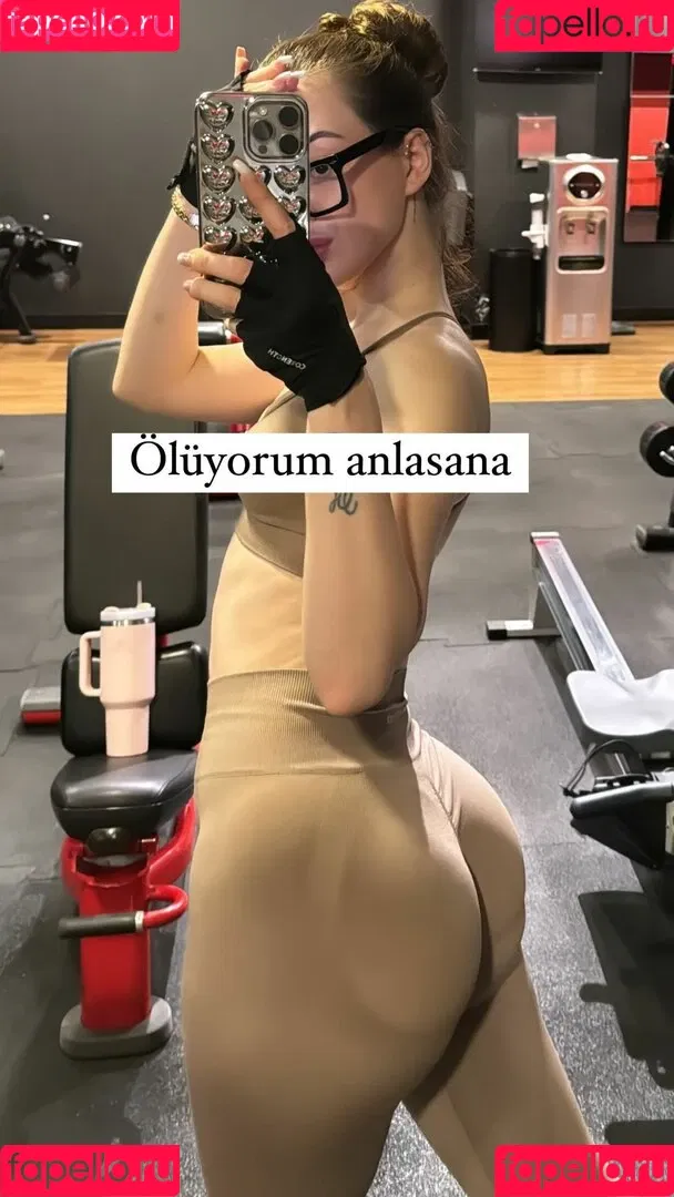 oznrgvn Onlyfans Photo Gallery 