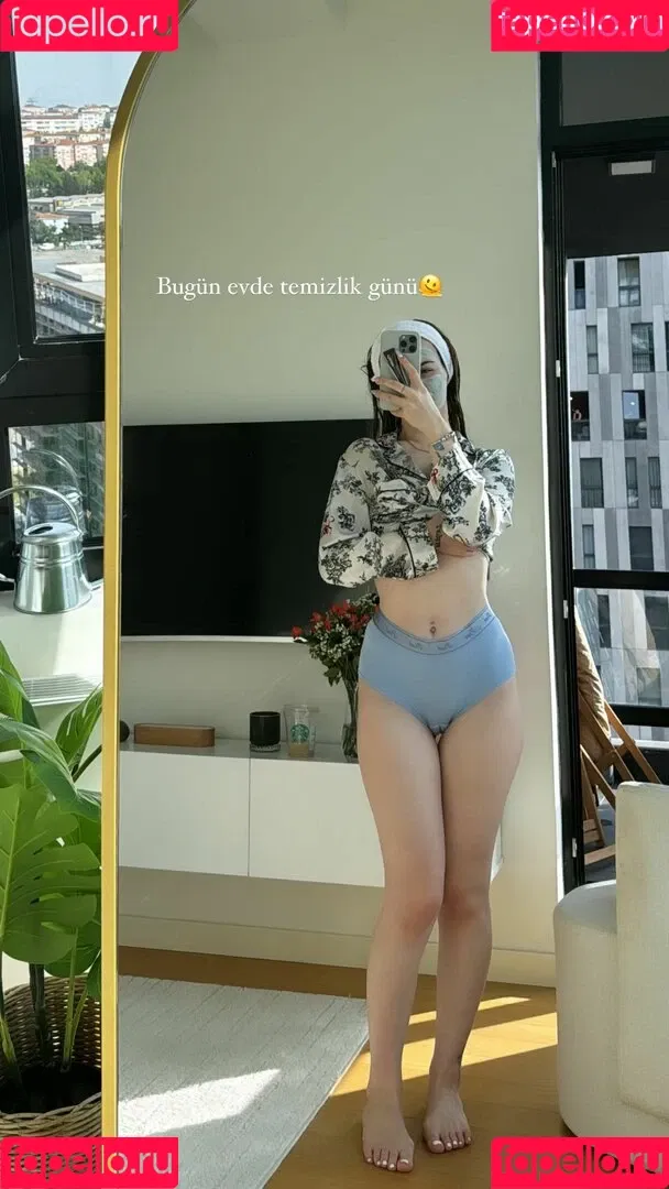 oznrgvn Onlyfans Photo Gallery 