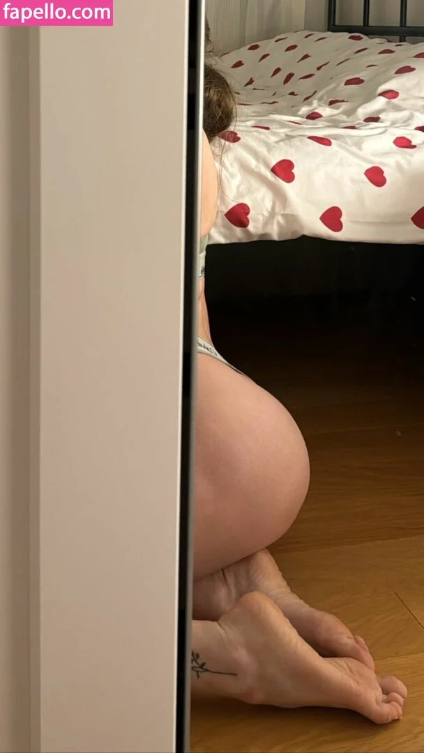 oznrgvn Onlyfans Photo Gallery 