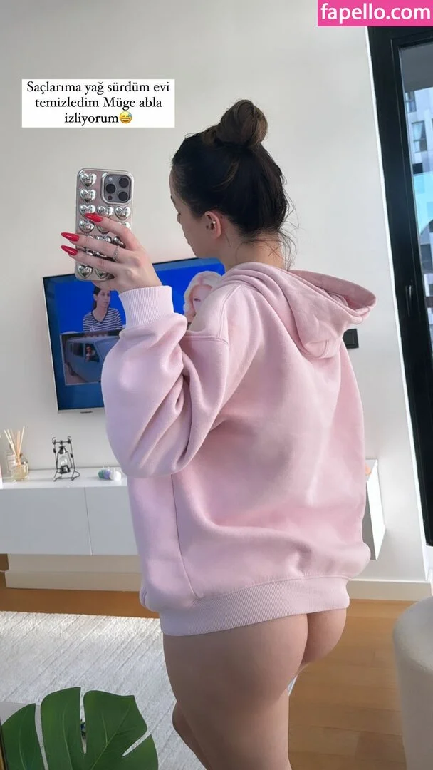 oznrgvn Onlyfans Photo Gallery 