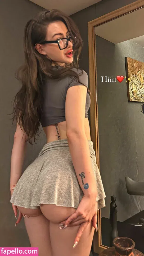 oznrgvn Onlyfans Photo Gallery 