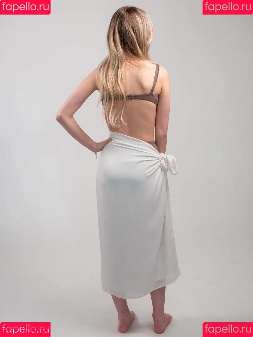 Coralie Houle Onlyfans Photo Gallery 