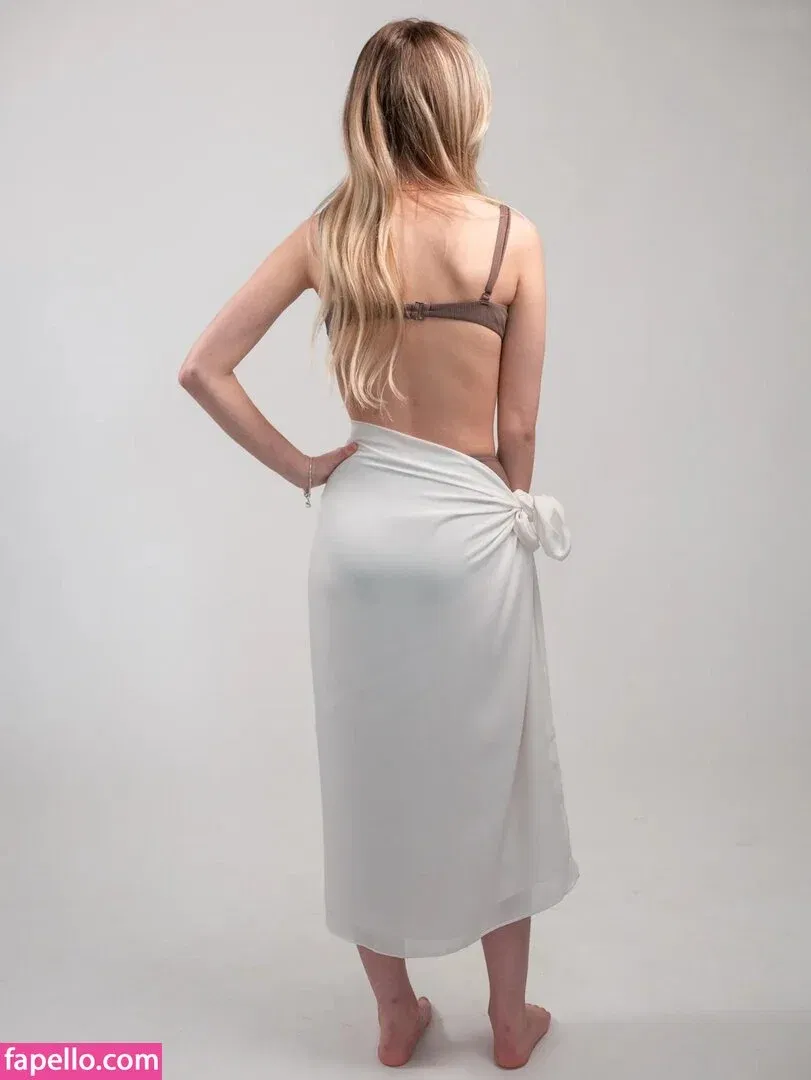 Coralie Houle Onlyfans Photo Gallery 