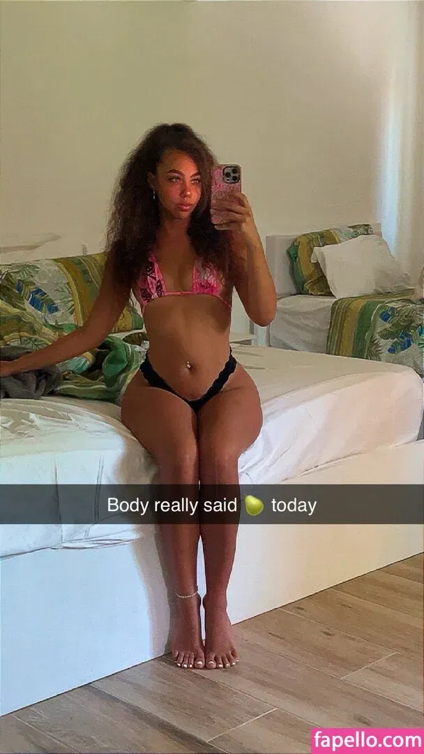 X0XbatgirlX0X Onlyfans Photo Gallery 