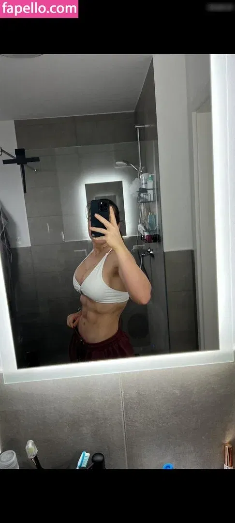 Sophie Plinke Onlyfans Photo Gallery 