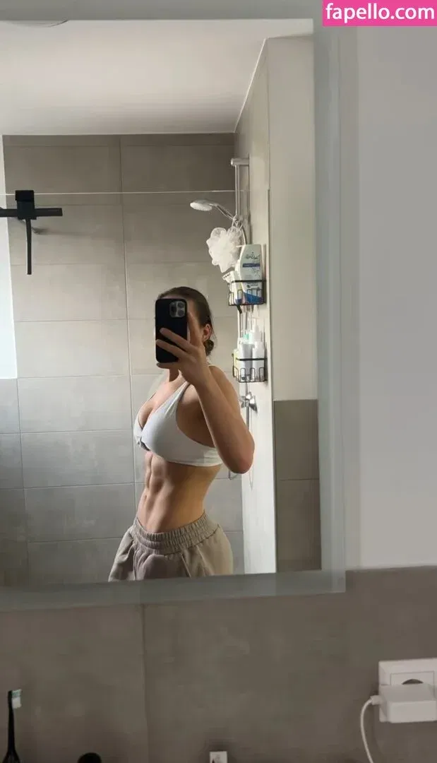 Sophie Plinke Onlyfans Photo Gallery 