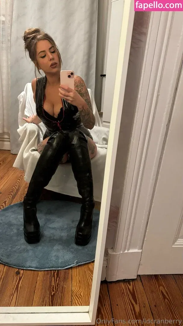 ld.cranberry Onlyfans Photo Gallery 