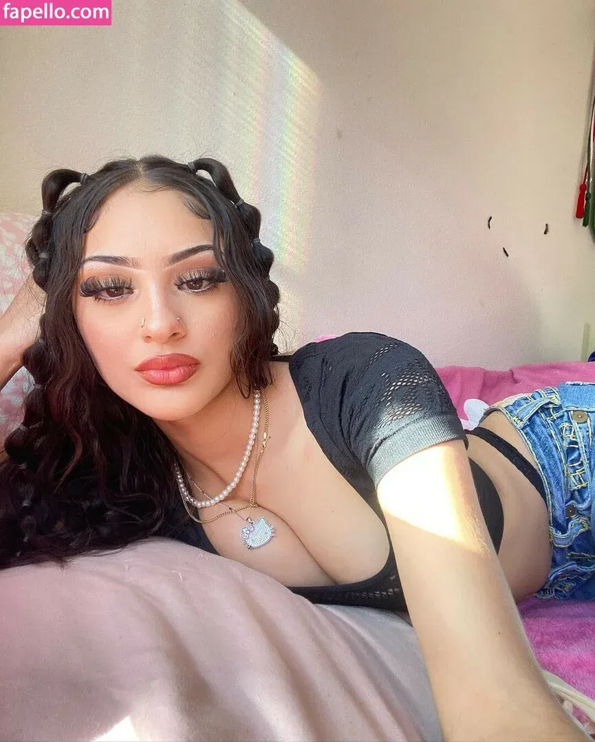 katiiebaeb Onlyfans Photo Gallery 