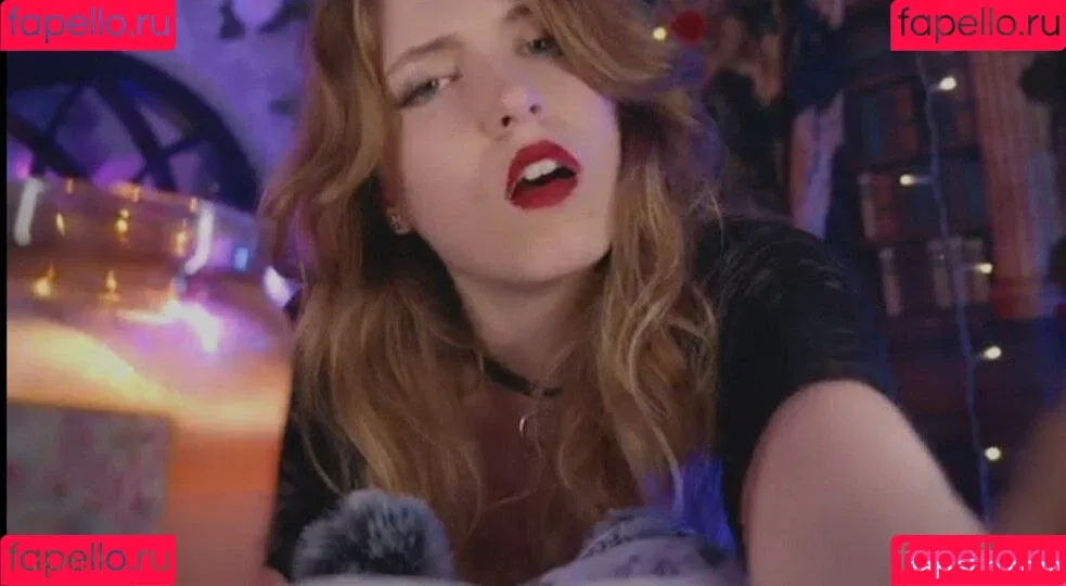 Yarify ASMR Onlyfans Photo Gallery 