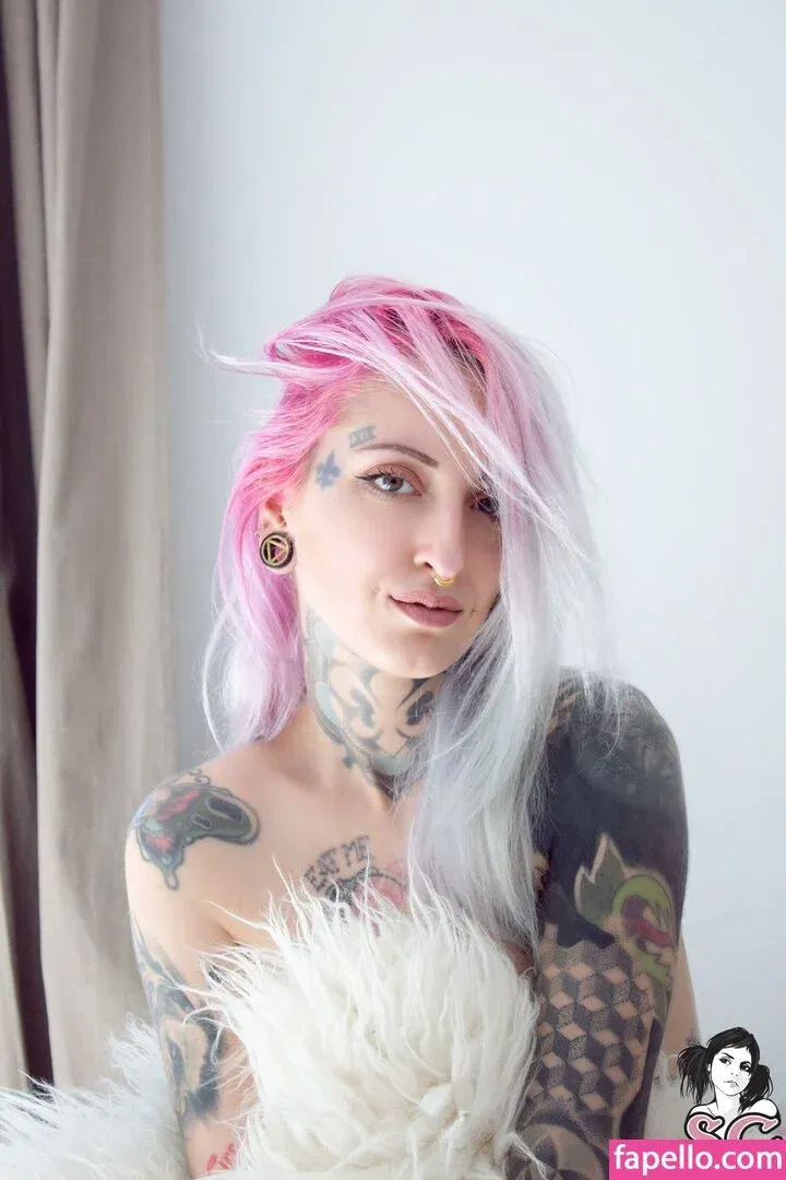 gladycesuicide Onlyfans Photo Gallery 