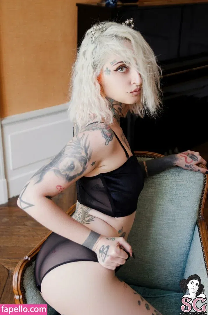 gladycesuicide Onlyfans Photo Gallery 