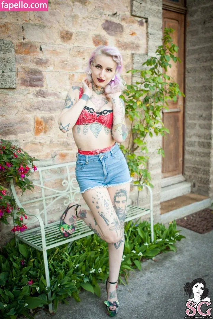 gladycesuicide Onlyfans Photo Gallery 