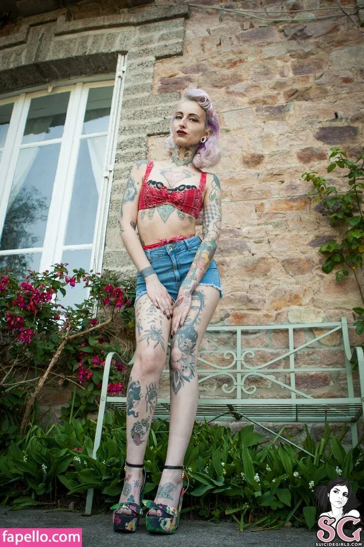 gladycesuicide Onlyfans Photo Gallery 