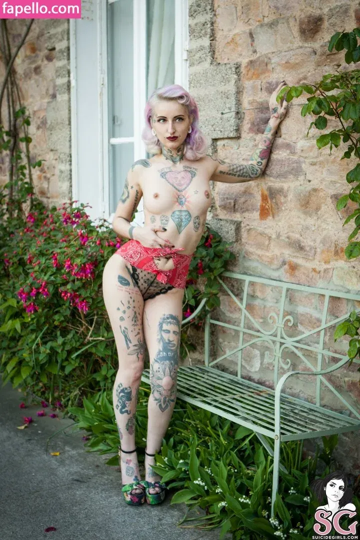 gladycesuicide Onlyfans Photo Gallery 