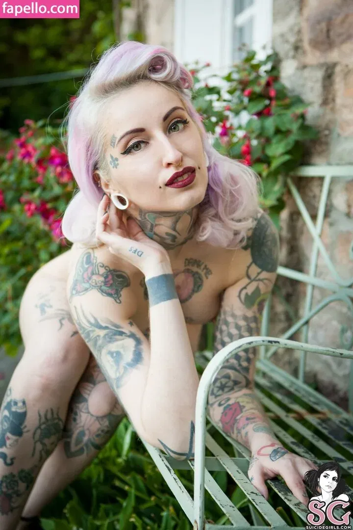 gladycesuicide Onlyfans Photo Gallery 