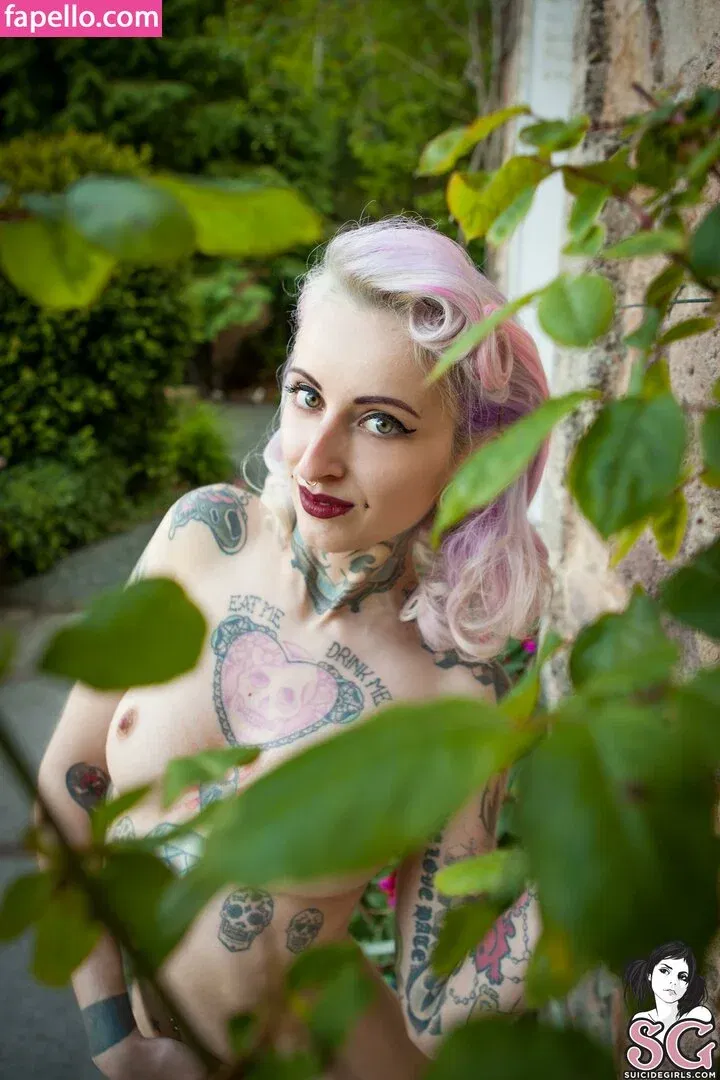 gladycesuicide Onlyfans Photo Gallery 