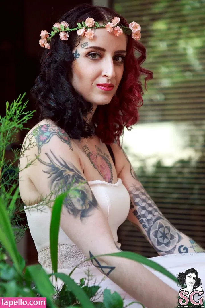 gladycesuicide Onlyfans Photo Gallery 