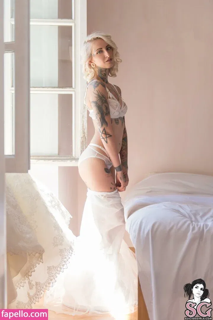 gladycesuicide Onlyfans Photo Gallery 