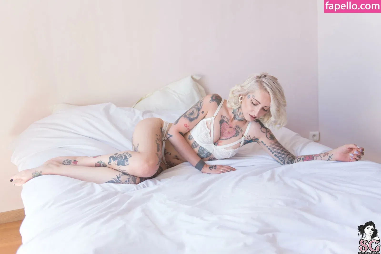 gladycesuicide Onlyfans Photo Gallery 