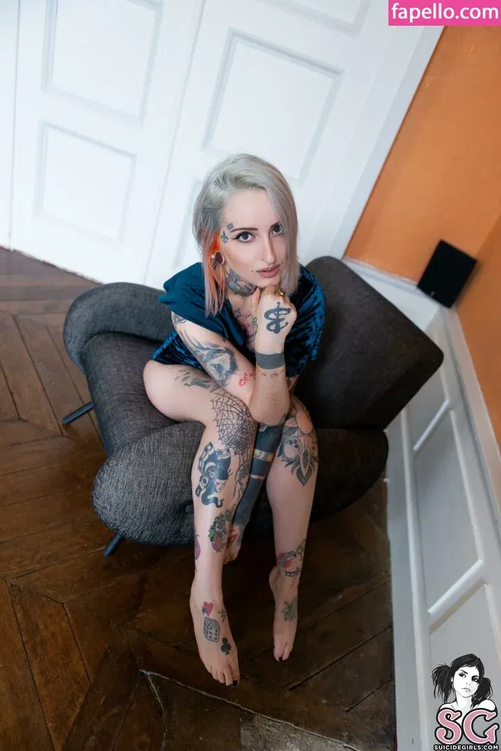 gladycesuicide Onlyfans Photo Gallery 