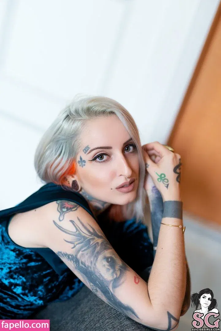 gladycesuicide Onlyfans Photo Gallery 