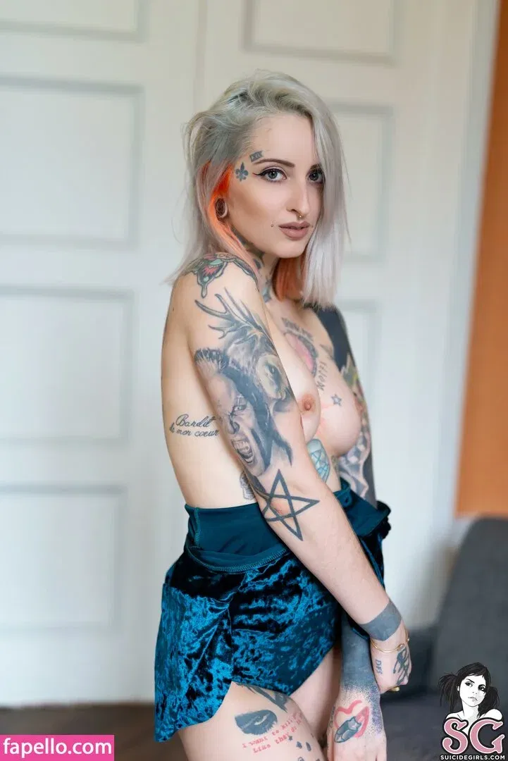 gladycesuicide Onlyfans Photo Gallery 